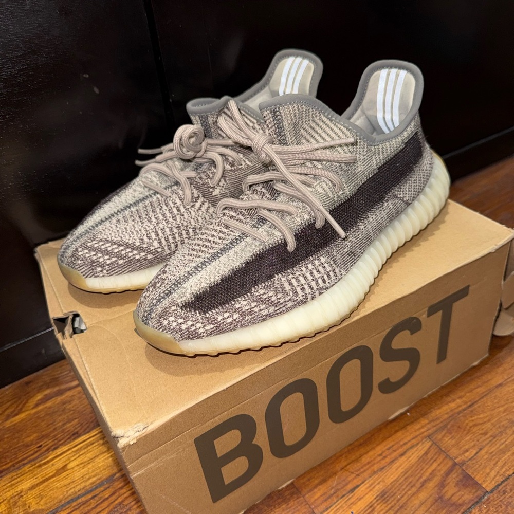 adidas Yeezy Boost 350 V2 Gray Black Sneakers